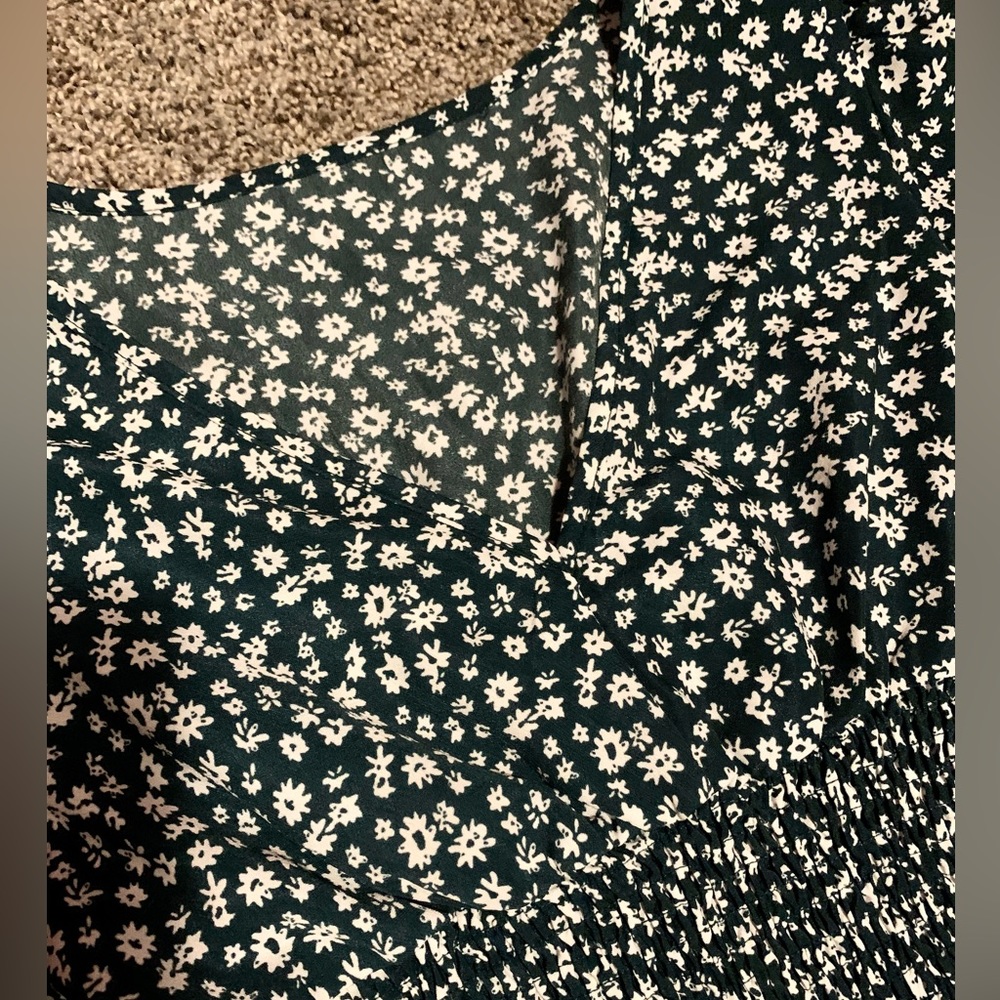 Women crop blouse size XS